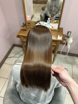 フィガロ デュデュ 新石切店(Figaro DOU DOU)の写真/【髪質改善×大人女性】加齢によるうねり・パサつきを根本ケア！過去最高の艶と潤い溢れる美髪へ導きます