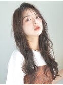ロングレイヤー/前髪あり/巻き髪/顔まわりレイヤー/20代/30代
