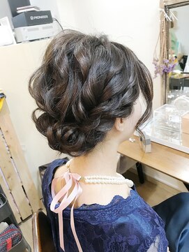 ロカット サロン(Roquat Salon) シニヨンヘアアレンジ【ヘアアレンジ/立川/立川南/八王子/立川】