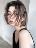 アンニュイボブ_マッシュショートカーキグレージュ_8571