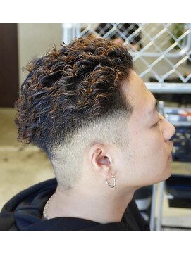 ヴェルゴ 沖浜店(vellgo) スラムダンク宮城リョータ風パーマ！！！