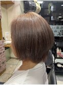 ベージュ