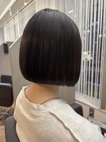 ジエクト ヴィシア(The Ect VIXIA) ぱつっとボブ 大人かわいい前下がりボブ ナチュラルボブ