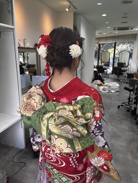 ジラ ヘアアンドメイク(girra HAIR&MAKE) 成人式振袖着付け+ヘアセット