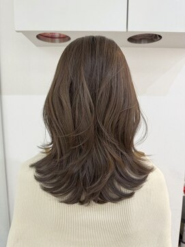 ムード(MOOD,) 暗めカラー/グランマッシュ[レイヤーカット/髪質改善/銀座]