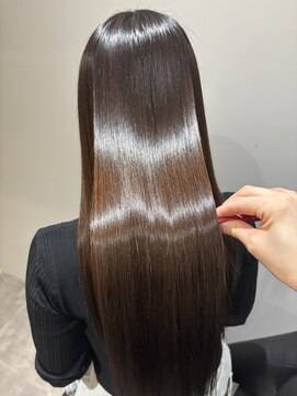 イオエ 西梅田(ioe) ブリーチなしカラー／髪質改善/ミルクティーベージュ/顔へア