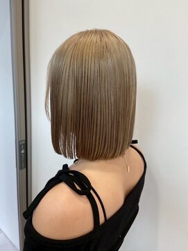 【MONA】ハイトーンボブ/ボブヘア/ブリーチ/ダブルカラー