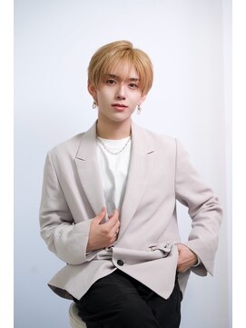 ゴールド 大阪 梅田店(GOALD) ナチュラルハイトーンシースルーラウンドマッシュ