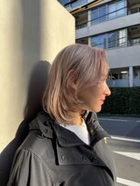 スタンド(stand)&nbsp;ハイトーン｜ペールピンクのレイヤーボブ