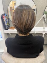 アダ(ADA) ショートボブ