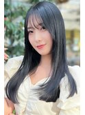 黒髪ロング　ローレイヤー 前髪あり