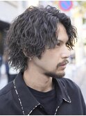梅田波巻きパーマツイストスパイラルパーマセンターパート