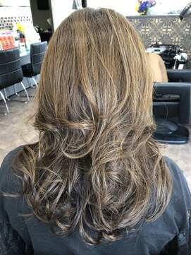 サロンドジュネ(salon de JUNE) かきあげエレガントビューティーロング