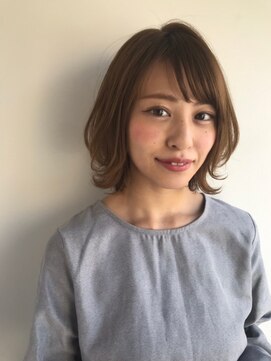 シー バイ ロンド 新宿(Sea by Lond) 大人カジュアルシースルー小顔外ハネボブ