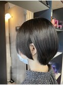 ショートボブ