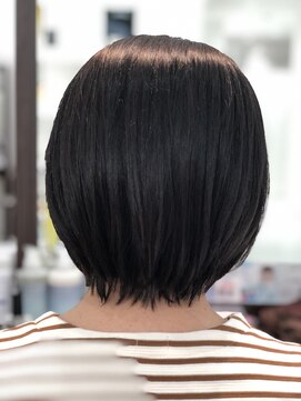 タヤ 千葉そごう店(TAYA) 首元顔まわりスッキリのショートボブ