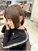 耳掛けパツっとボブ