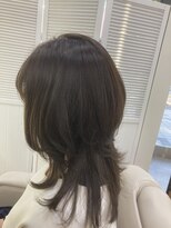 オリ(Oli) くびれウルフロング