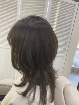 オリ(Oli) くびれウルフロング