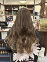 ラック(LUCK)&nbsp;ベージュカラー/船橋/くすみベージュ/細めハイライト