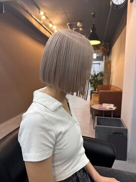 レブ 三条河原町(Reb,) ミルクティーベージュ×ボブ