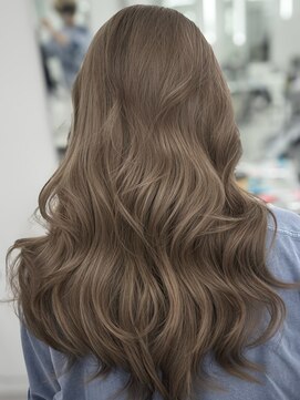 アマトウキョウスマートサロン(AMA TOKYO×Smart Salon) ヘーゼルベージュ ブリーチなし レイヤーカット 海外風