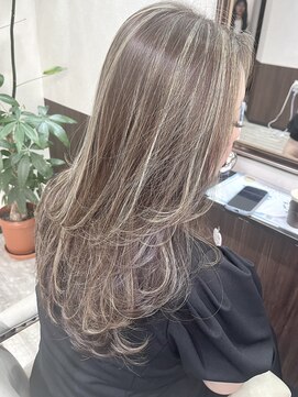 ベルヘアーデザイン 堺東(Belle hair Design) ハイライトレイヤーカットイルミナカラーオリーブグレージュ堺東