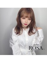 スタジオ ロサ(studio ROSA)&nbsp;外ハネナチュラル巻き　担当マイケル仁上