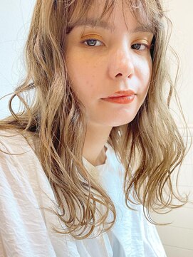 ディッセンバー 神宮前(December) ベージュカラー/