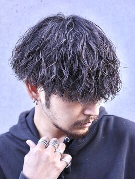 フィフス トウキョウ (fifth TOKYO) 波巻きスパイラルパーママッシュショート無造作パーマ刈り上げ