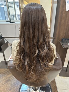 アプシー 三田駅前店(Apsee) アッシュベージュ×ロングヘア