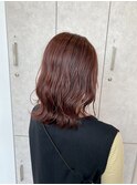 ピンクベージュ
