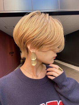 ロンドシェリ 仙台(Lond Cheri) ハイトーンベージュ×ショート ダブルカラー ケアブリーチ 韓国