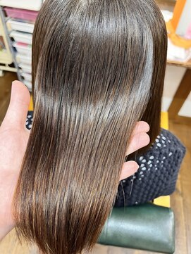 ル コワン ククー(Le coin coucou) 酸性ストレート