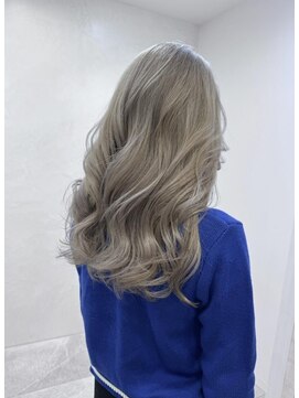 ジゼル(gisele) (稲毛)ホワイトシルバー