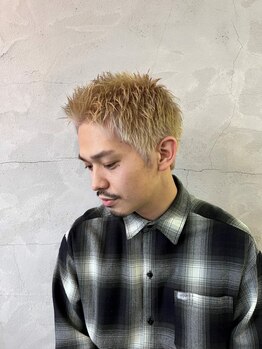 ウシワカマルイースト(ushiwakamaru East)の写真/メンズからも支持の高いEAST！ON/ＯＦＦの切り替えができて、再現性の高さが圧倒的人気の秘密！