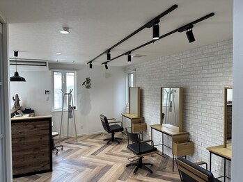 テラスルアナ(TERRACE LUANA)の写真/【西区寺尾】大型店が苦手な方にも★日差しが差し込む開放感のある店内で癒しの時間を・・