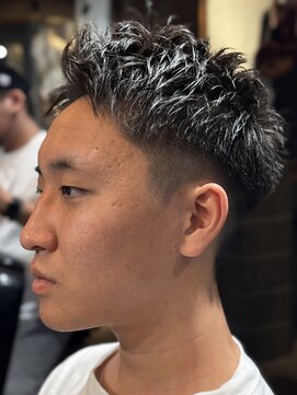 ニゲラ 町田(NIGELA) 刈り上げショート