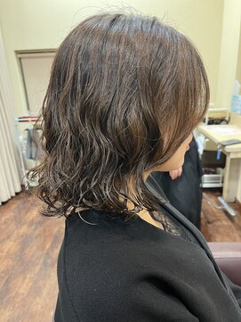 カットインホンテン(CUT IN HONTEN) レディースパーマ