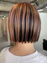 レラート デザイン コスタ 浦和(Relato DESIGN COSTA) アンブレラカラー×切りっぱなしボブ