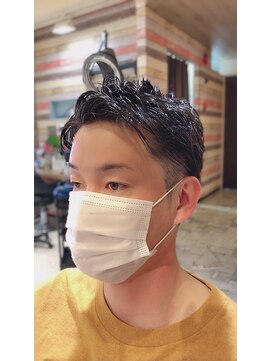 アウラニヘアーリゾート(AULANI Hair Resort) メンズパーマ×アップバング[日野/日野駅/豊田/八王子/立川]
