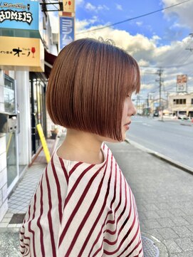 トラップヘアー 切りっぱなしボブ×オレンジカラー