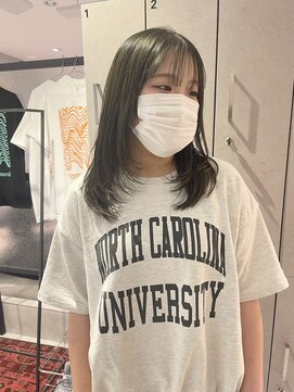 ヨーク(YOKE) 【 YOKE 】オリーブグレージュレイヤーカット小顔