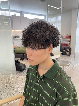 ムード 立川(MHOOD) ツイストスパイラルパーマツーブロックメンズマッシュ