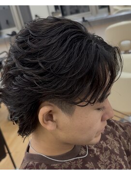 ビカム 名駅(become) 【フェザーショートウルフ】ニュアンスパーマセンターパート名駅