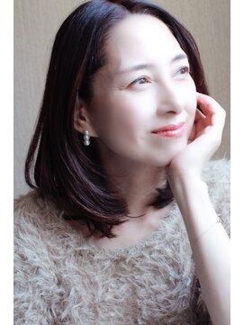 アドール(ADOR) #ミディアムヘア