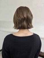 サンク 原宿 表参道(cinq)&nbsp;切りっぱなしボブ外ハネ外国人風ボブヘーゼルベージュアッシュ