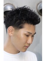 グラッシー(GLASSY) テーパースパイキーピンパーマ