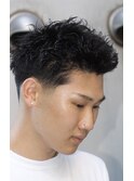 スパイキーベリーショート/ツイストピンパーマ/テーパーフェード