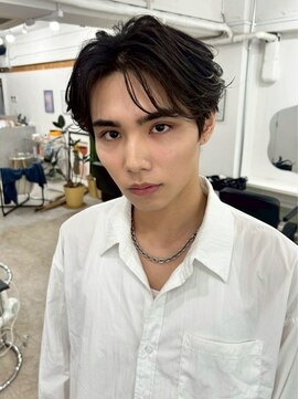 ポーチバイハニー オモテサンドウ(PORCH by HONEY omotesando) センターパート/サーフカール/曲がる縮毛矯正/ブルーブラック2